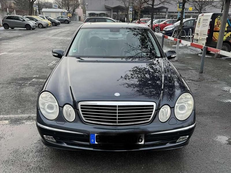 Gebraucht Mercedes E200 Avantgarde 163 PS (119 kW) 2004 Blau Limousine