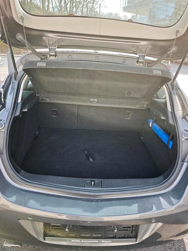 Gebraucht Opel Astra 179 PS (131 kW) 2010 Grau Kombi