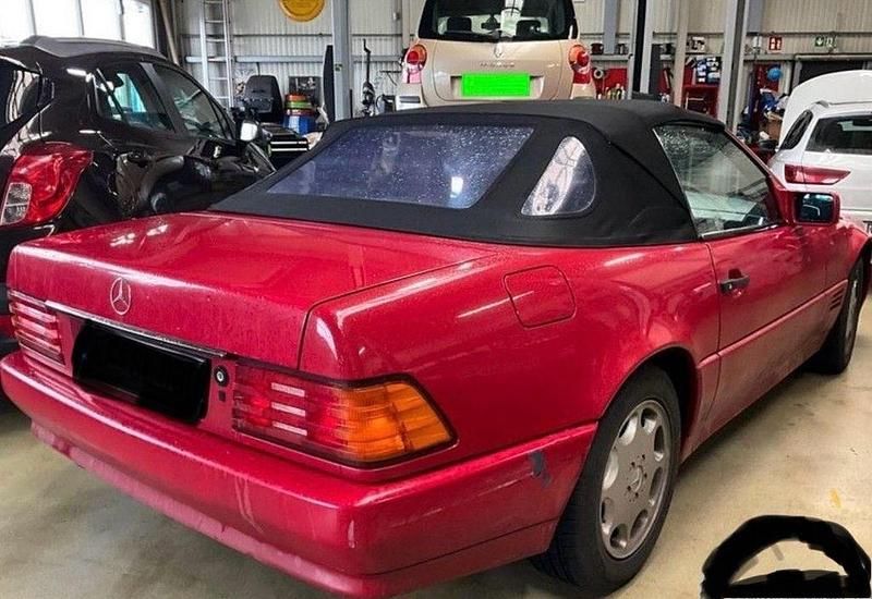 Second-hand Mercedes 320 231 CP (169 kW) 1993 Roșu Cabrio