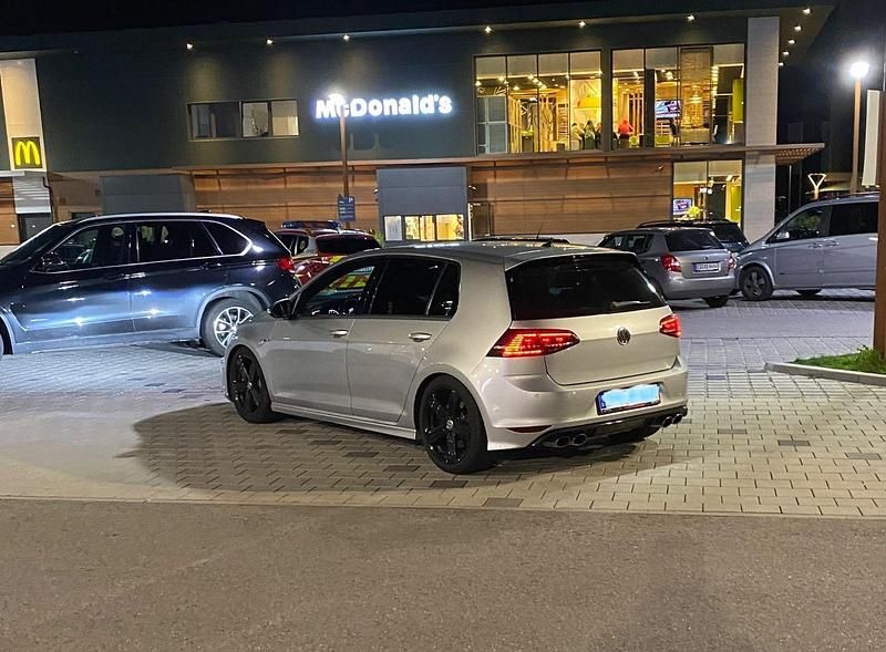 Silber Gebraucht 2014 VW Golf R Coupé | 18.500 € (Teuer) - Bild 1/4