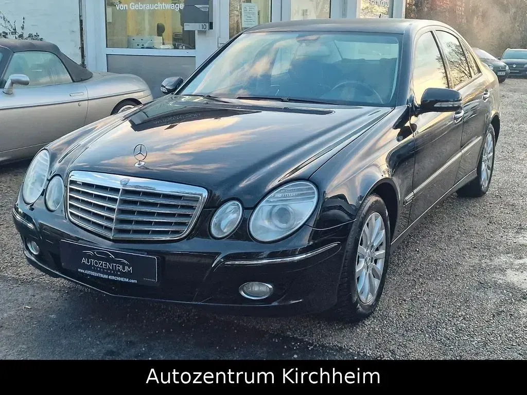 Gebraucht Mercedes E280 Elegance 190 PS (139 kW) 2008 Schwarz Limousine