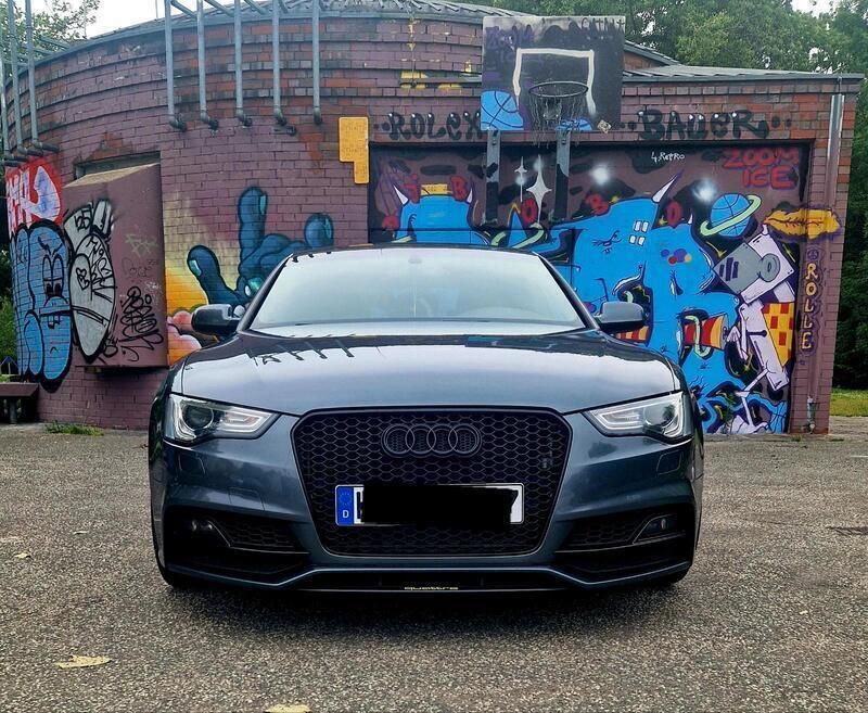 Grau Gebraucht 2016 Audi A5 Sportback Black Edition Limousine | 20.000 € (Fairer Preis) - Bild 1/4