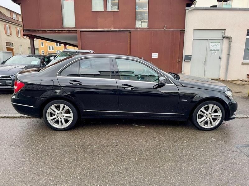 Gebraucht Mercedes C200 Avantgarde 136 PS (100 kW) 2011 Schwarz Limousine