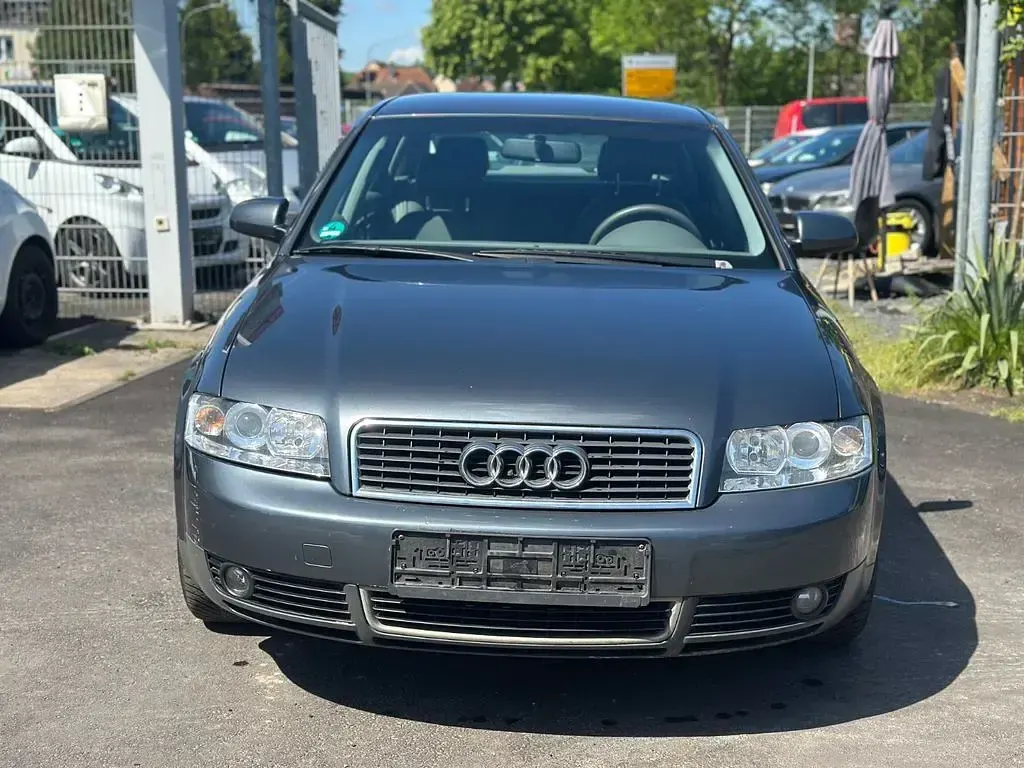 Occasion Audi A4 Comfort 102 ch (75 kW) 2001 Gris Berline