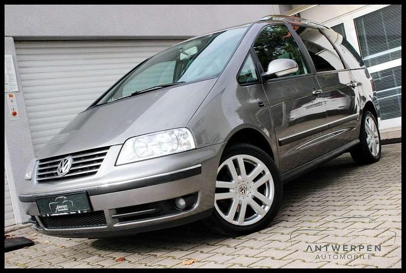Slate grey Gebraucht 2007 VW Sharan Freestyle Van / Kleinbus | 11.990 € - Bild 1/4