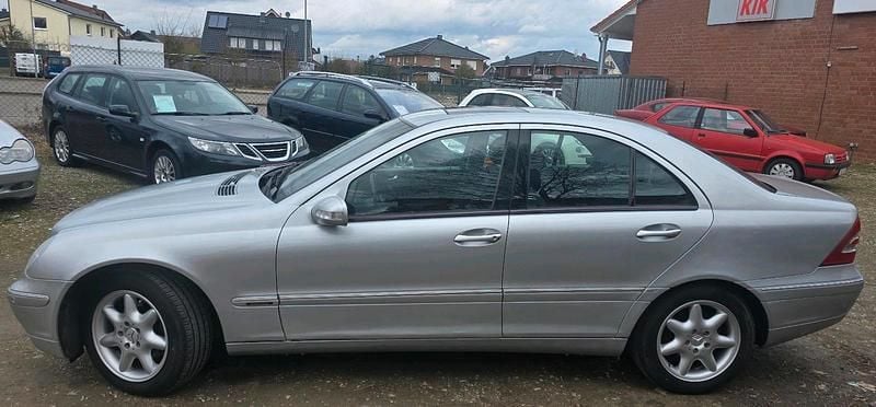 Gebraucht Mercedes C240 170 PS (125 kW) 2001 Silber Limousine