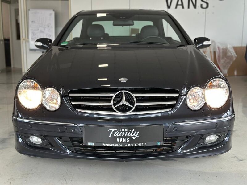 Schwarz Gebraucht 2008 Mercedes CLK200 Coupé | 8.888 € (Etwas zu teuer) - Bild 1/4