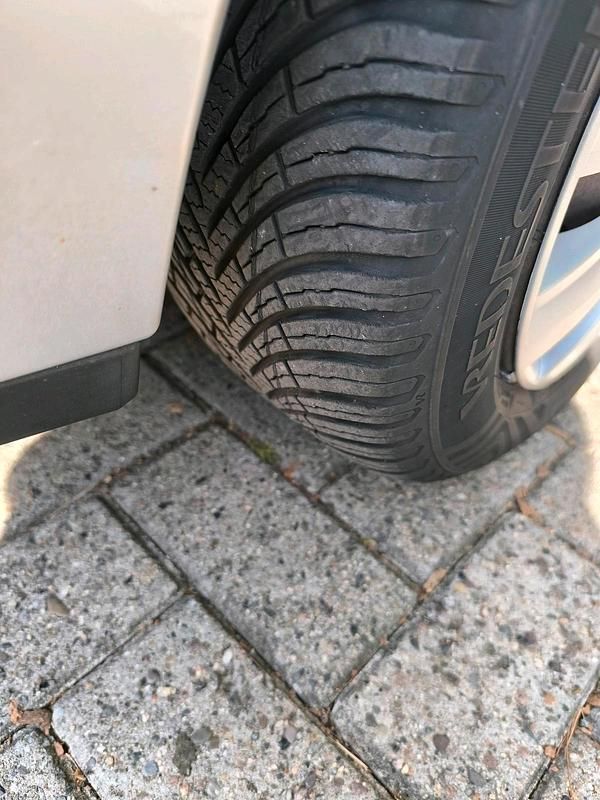 Silber Gebraucht 2006 Renault Clio II Kleinwagen | 700 € (Guter Preis) - Bild 1/4