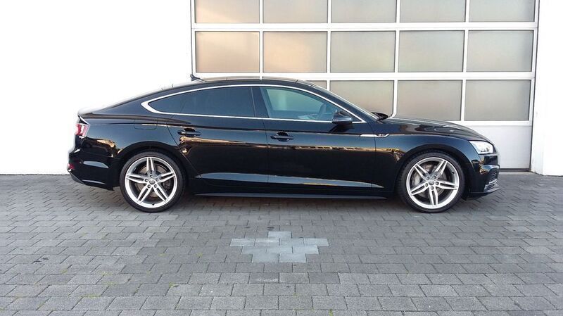 Schwarz Gebraucht 2019 Audi A5 Sportback S-Line Limousine | 32.900 € (Teuer) - Bild 1/4
