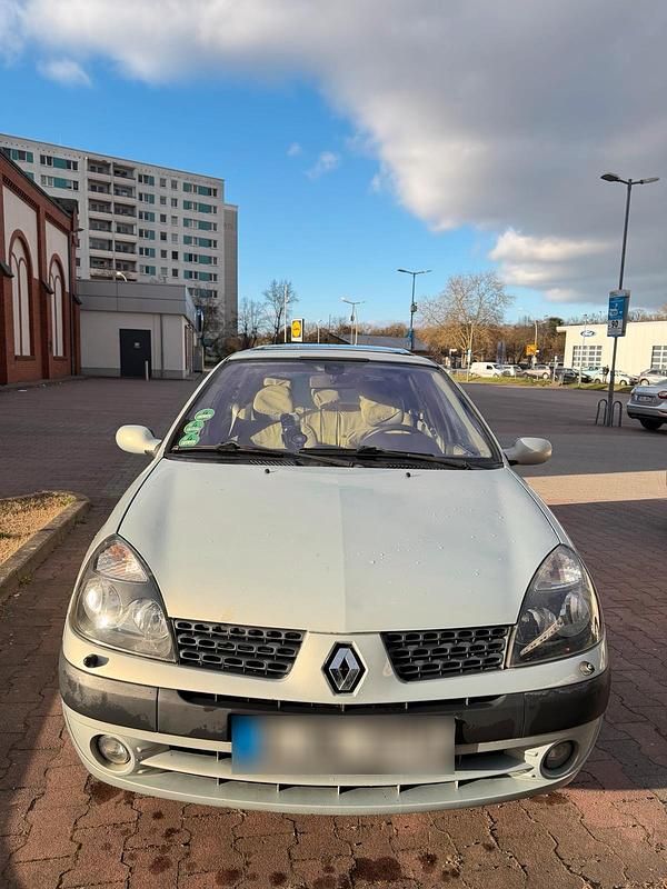 Gebraucht Renault Clio II 107 PS (78 kW) 2002 Grau Kleinwagen