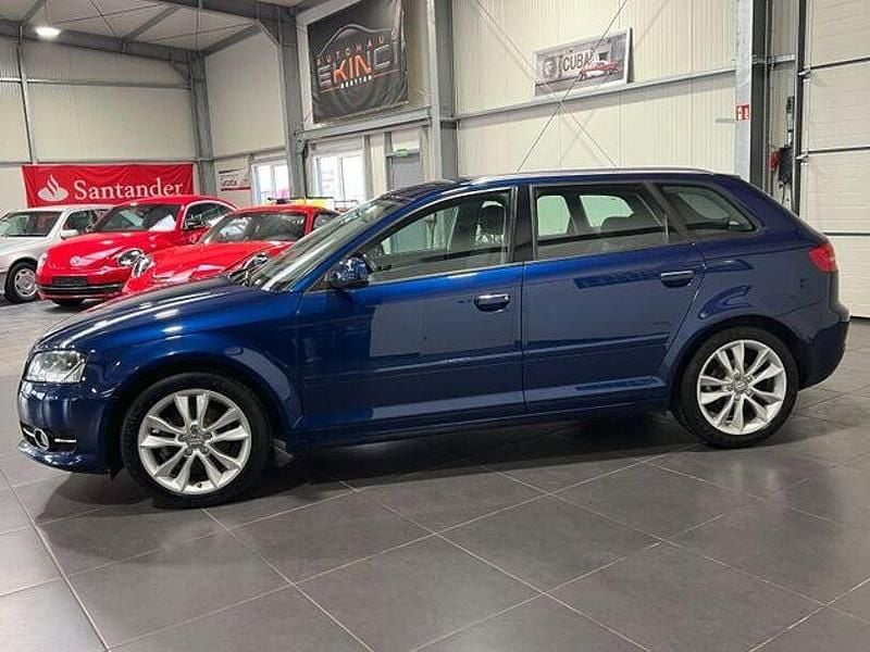 Gebraucht Audi A3 Ambition 125 PS (91 kW) 2012 Blau Kleinwagen
