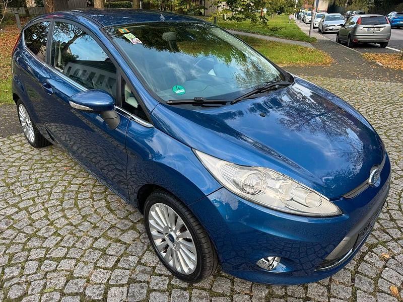 Blau Gebraucht 2009 Ford Fiesta Titanium Kleinwagen | 1.999 € (Superpreis) - Bild 1/4