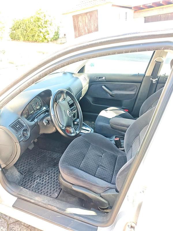 Gebraucht VW Bora 90 PS (66 kW) 1999 Silber Limousine