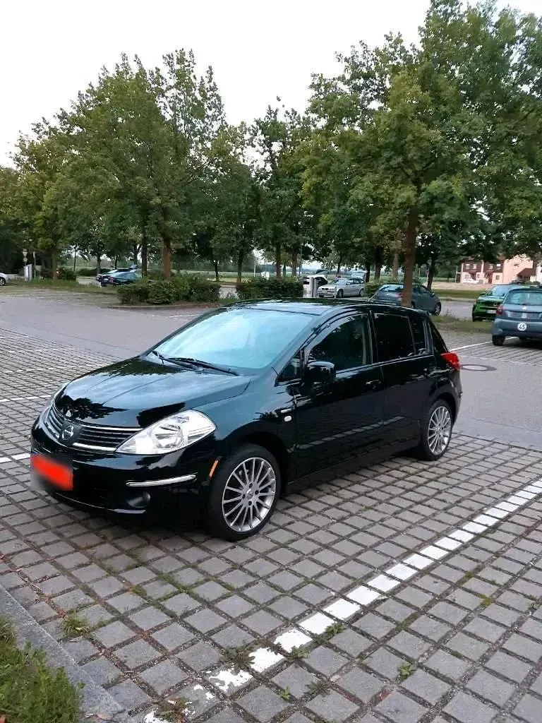 Gebraucht Nissan Tiida 110 PS (80 kW) 2009 Schwarz Limousine