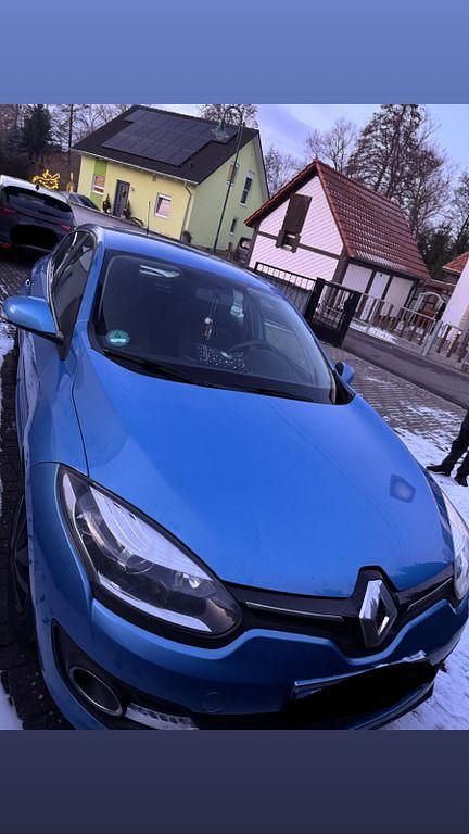 Blau Gebraucht 2014 Renault Mégane Dynamique Limousine | 5.199 € (Fairer Preis) - Bild 1/4
