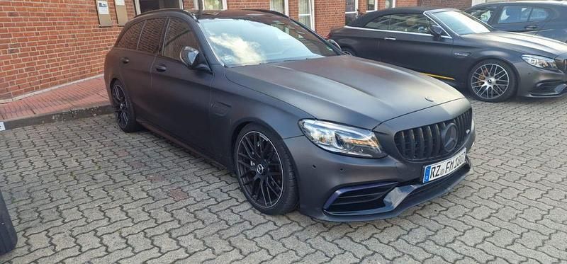 Schwarz Gebraucht 2019 Mercedes C63 AMG AMG Limousine | 59.000 € - Bild 1/4