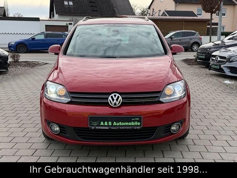 Gebraucht VW Golf VI Team 105 PS (77 kW) 2010 Rot Kleinwagen