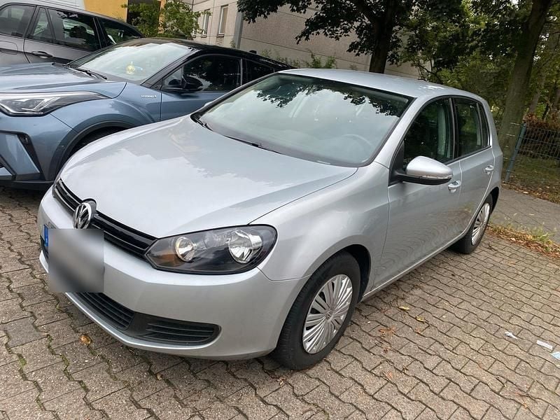 Silber Gebraucht 2011 VW Golf VI Limousine | 4.499 € (Guter Preis) - Bild 1/4