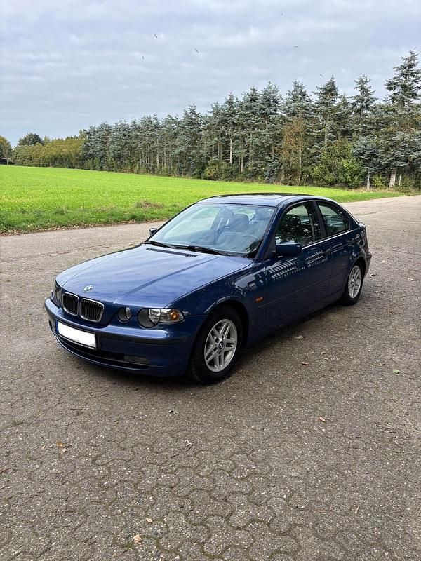 Gebraucht BMW 316 119 PS (87 kW) 2002 Blau Coupé