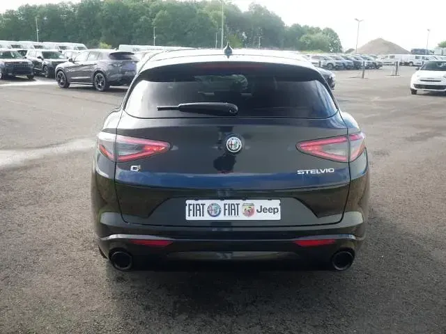Gebraucht Alfa Romeo Stelvio Tech Edition 209 PS (153 kW) 2025 Schwarz SUV