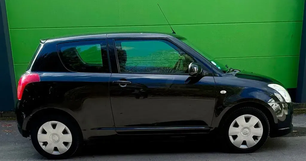 Gebraucht Suzuki Swift 92 PS (67 kW) 2007 Schwarz Kleinwagen