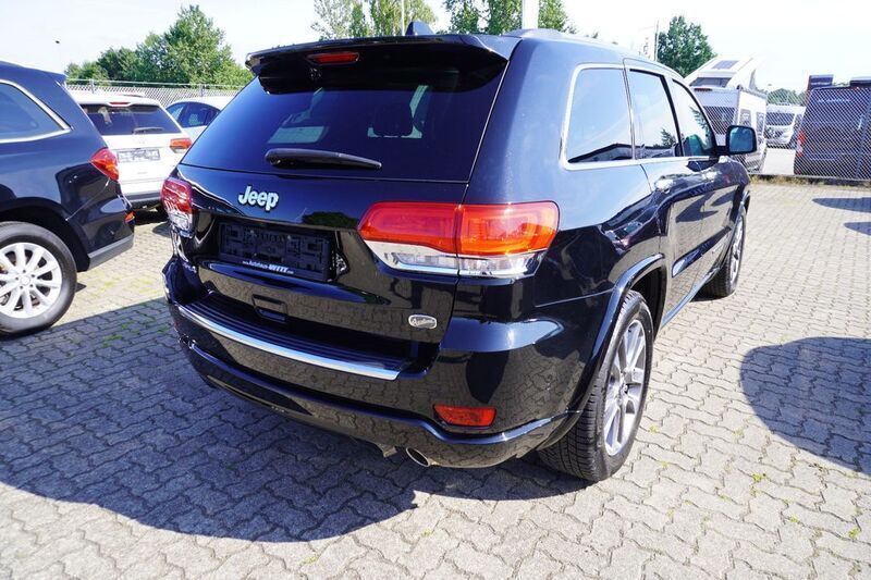 Gebraucht Jeep Grand Cherokee Overland 250 PS (183 kW) 2019 Schwarz SUV