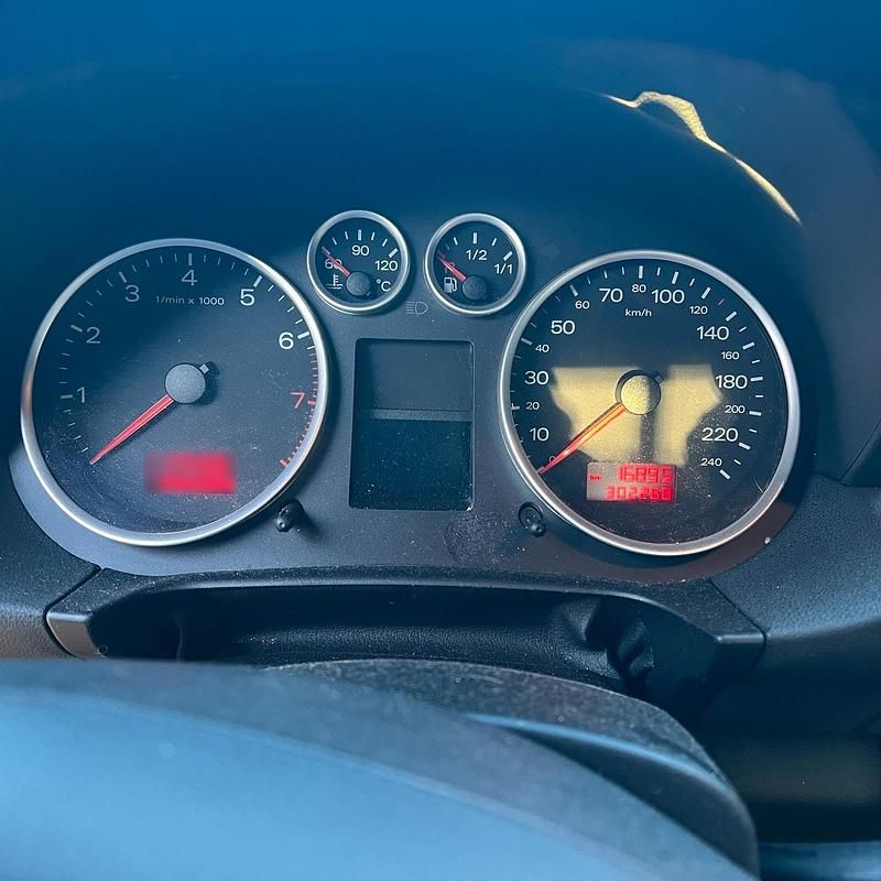 Gebraucht Audi A2 110 PS (80 kW) 2003 Rot Kleinwagen