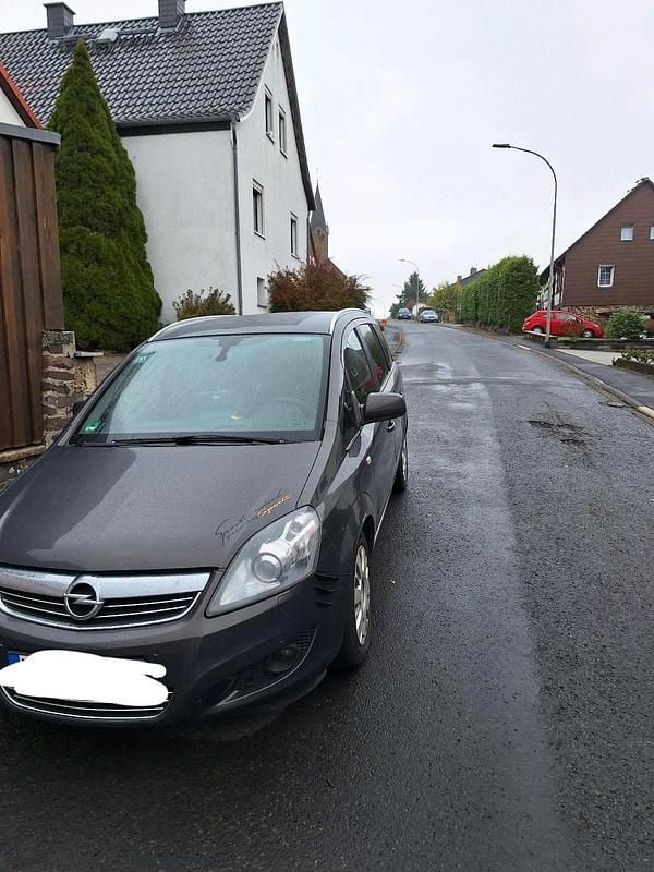 Gebraucht Opel Zafira 127 PS (93 kW) 2016 Silber Van / Kleinbus