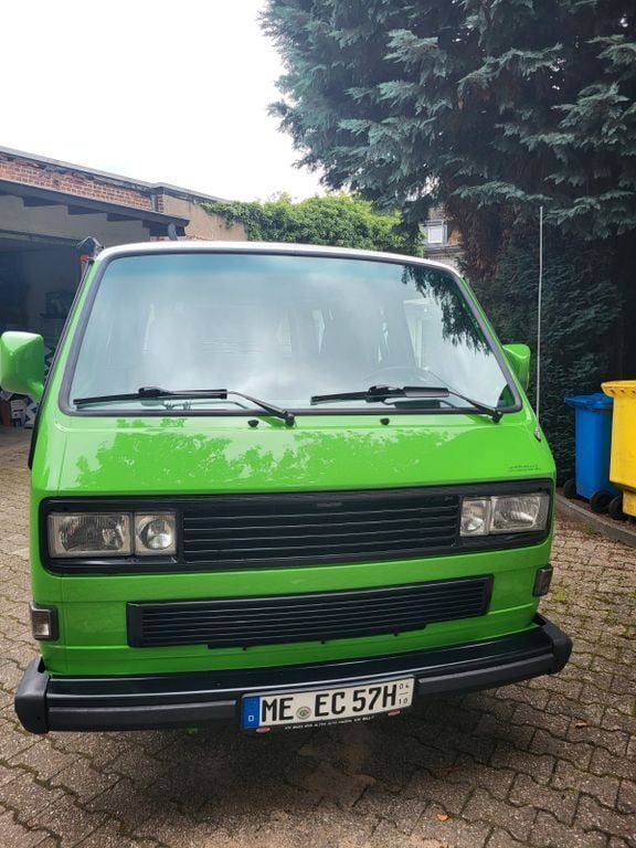 Grün Gebraucht 1990 VW T3 Van | 17.500 € - Bild 1/4