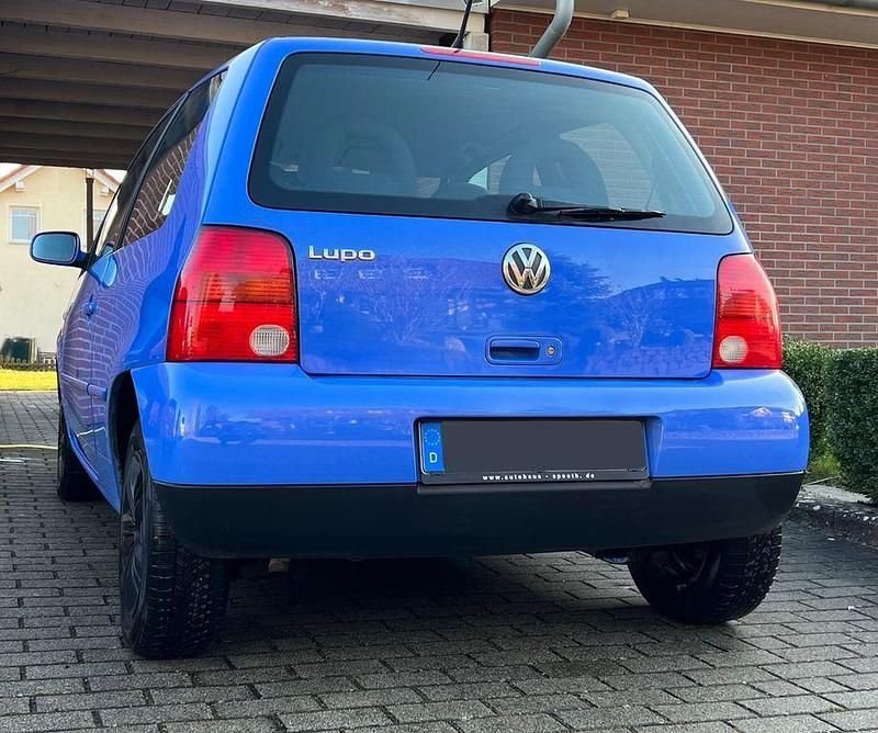 Gebraucht VW Lupo Basis 50 PS (36 kW) 2002 Blau Kleinwagen