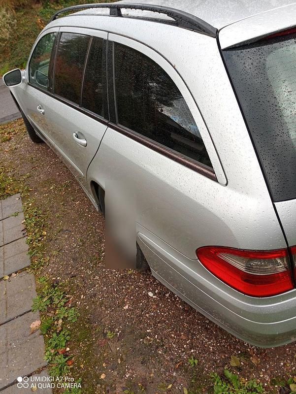 Gebraucht Mercedes E200 Avantgarde 184 PS (135 kW) 2006 Silber Kombi