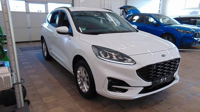 Gebraucht Ford Kuga ST-Line 152 PS (111 kW) 2022 Weiß SUV