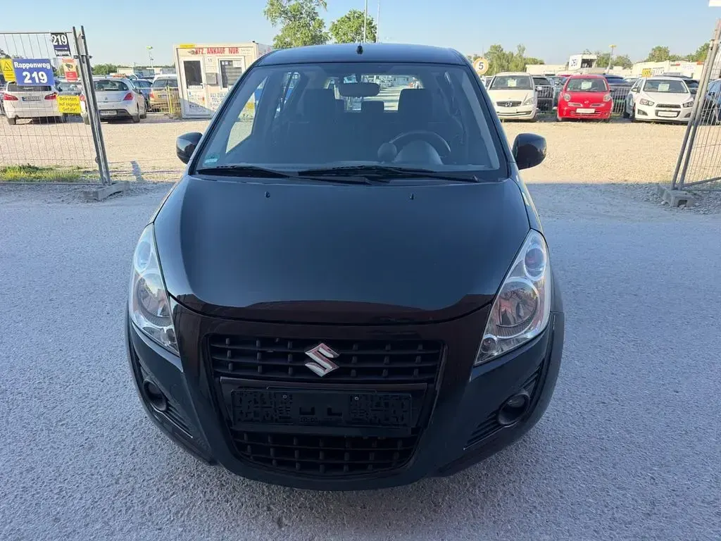 Gebraucht Suzuki Splash Active+ 94 PS (69 kW) 2014 Schwarz Kleinwagen