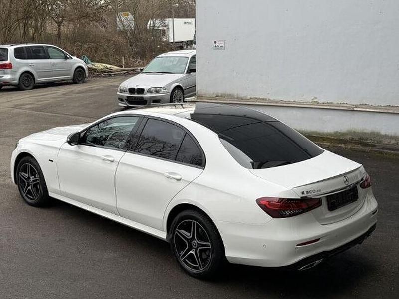 Gebraucht Mercedes E300 AMG 194 PS (142 kW) 2020 Polarweiã Limousine
