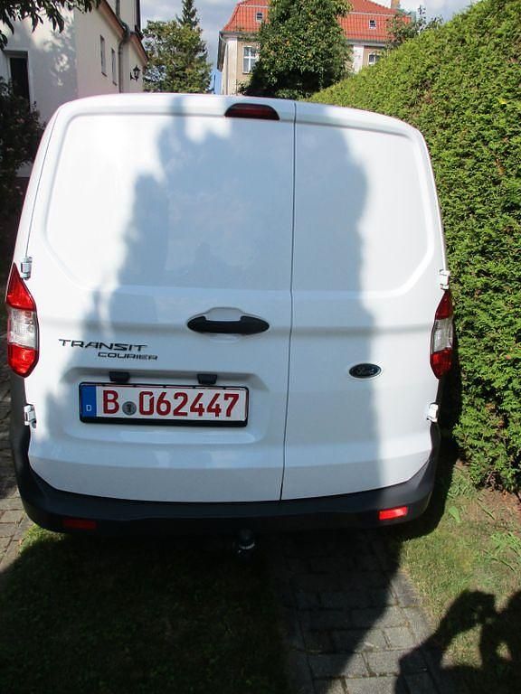 Gebraucht Ford Transit 101 PS (74 kW) 2020 Weiß Limousine