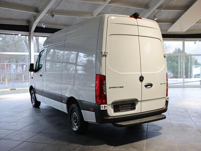 Gebraucht Mercedes Sprinter 170 PS (125 kW) 2024 Weiß Van