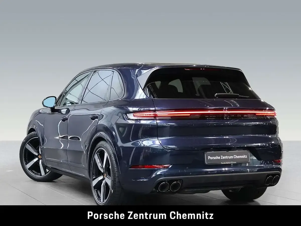 Gebraucht Porsche Cayenne 354 PS (260 kW) 2025 Blau SUV