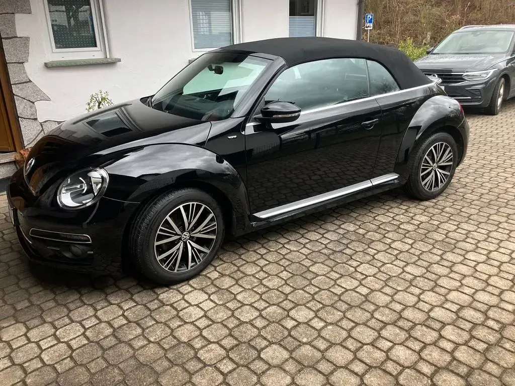 Używany VW Beetle Allstar 105 KM (77 kW) 2016 Czarny Hatchback