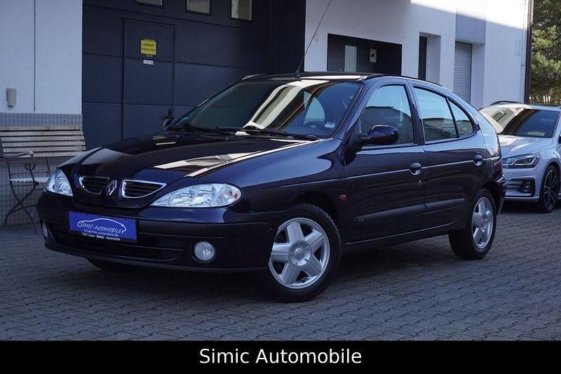 Gebraucht Renault Mégane 107 PS (78 kW) 2000 Blau Limousine