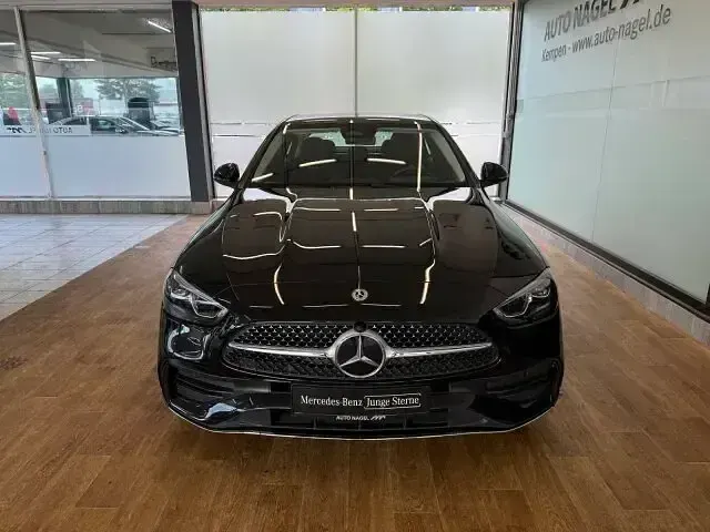 Second-hand Mercedes C220 AMG 197 CP (144 kW) 2025 Negru Berlinǎ
