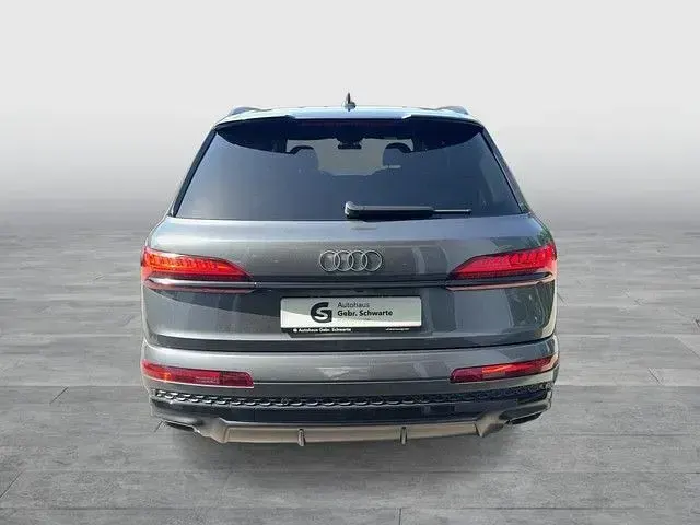 Gebraucht Audi Q7 Ambiente 286 PS (210 kW) 2025 Grau SUV