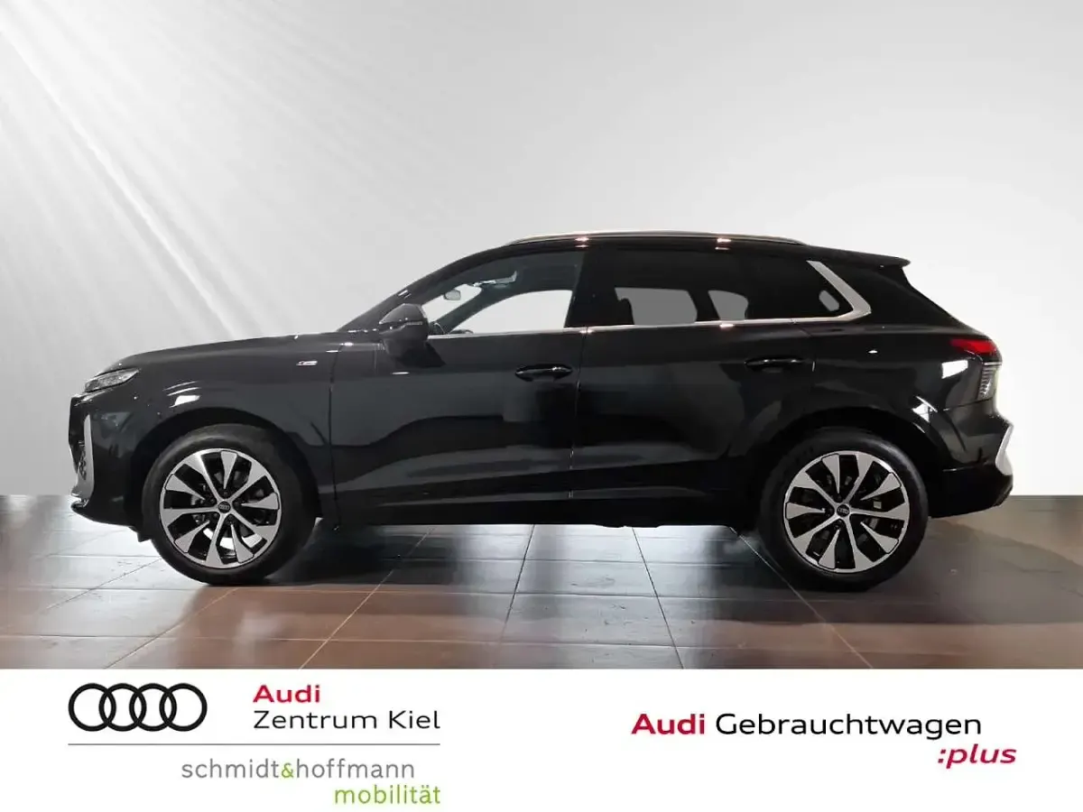 Gebraucht Audi Q3 Sport 150 PS (110 kW) 2026 Mythosschwarz SUV