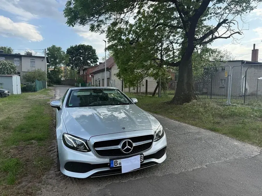 Gebraucht Mercedes E200 197 PS (144 kW) 2019 Silber Cabrio
