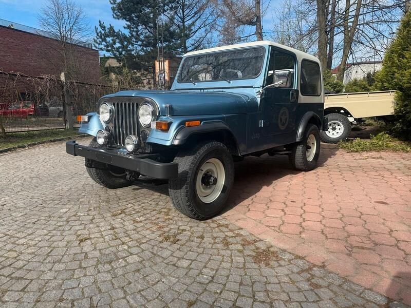 Blau Gebraucht 1982 Jeep CJ SUV | 21.000 € - Bild 1/4