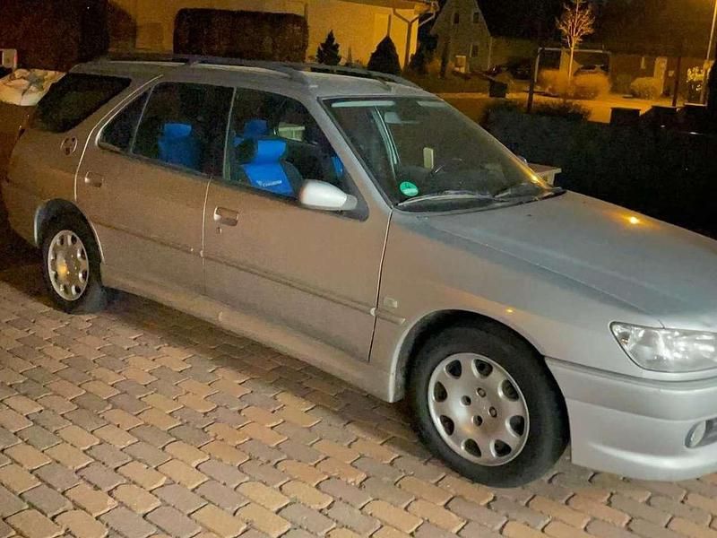Silber Gebraucht 2000 Peugeot 306 Kombi | 1.300 € (Fairer Preis) - Bild 1/4