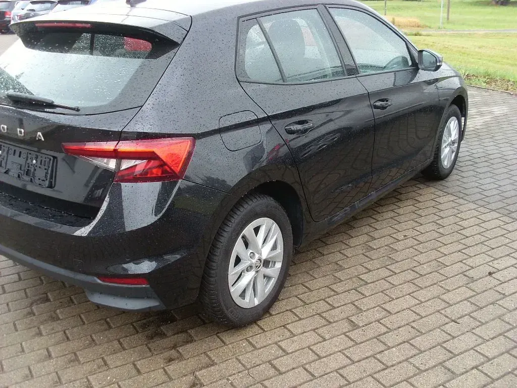 Gebraucht Skoda Fabia Selection 80 PS (58 kW) 2024 Schwarz Kleinwagen