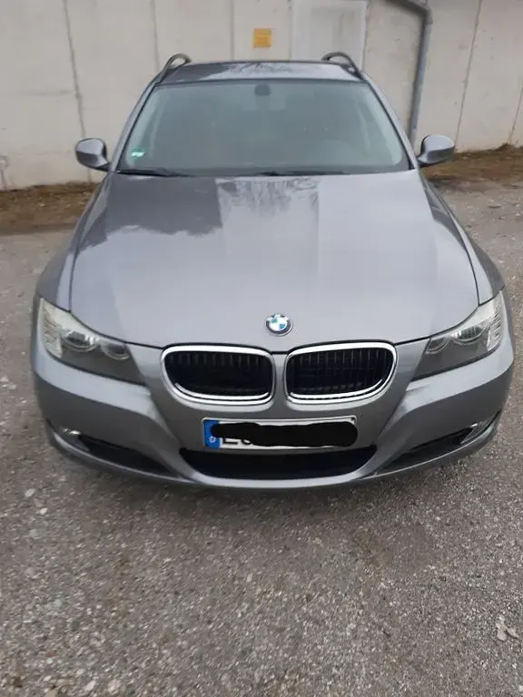 Gebraucht BMW 320 Sport Line 170 PS (125 kW) 2009 Silber Kombi