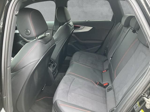 Gebraucht Audi A4 S-Line 150 PS (110 kW) 2024 Schwarz Kombi