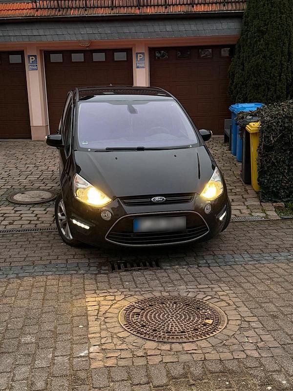 Gebraucht Ford S-MAX S 160 PS (117 kW) 2011 Schwarz Van / Kleinbus