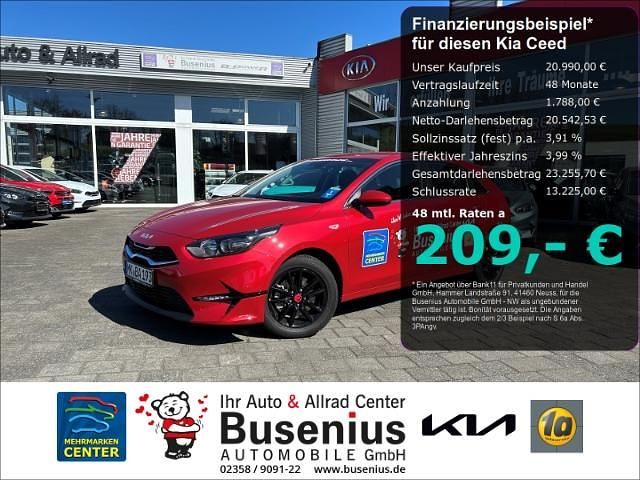 Gebraucht Kia Ceed Vision 99 PS (72 kW) 2024 Aa9) infrarot met. (rot Kleinwagen